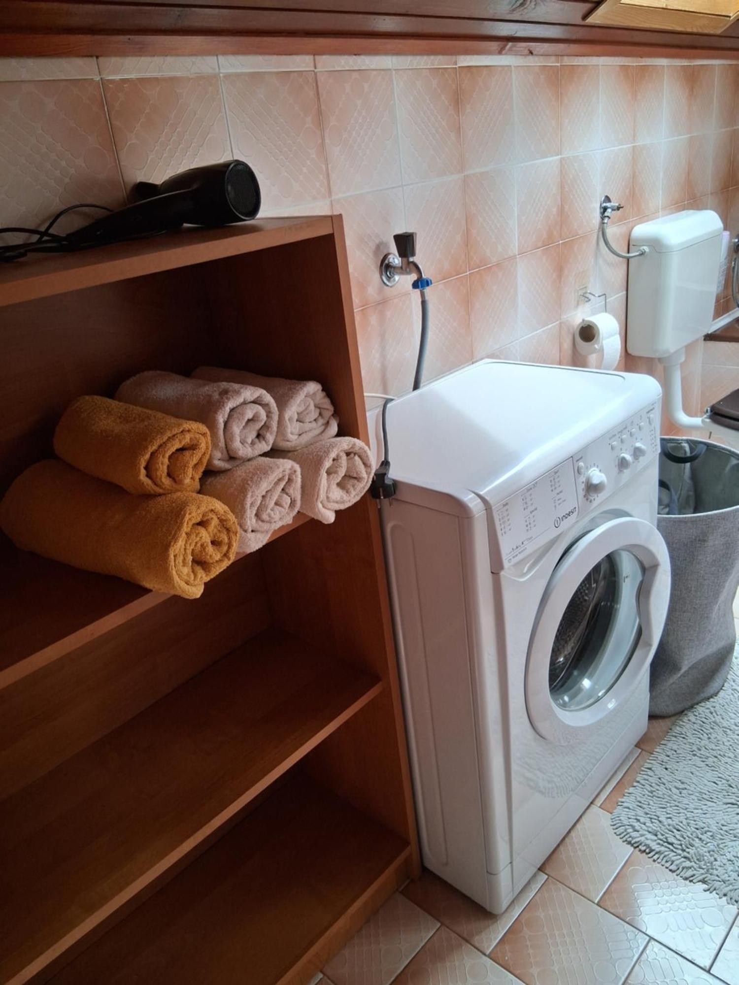 Rooms Apartma Cerknica Bagian luar foto